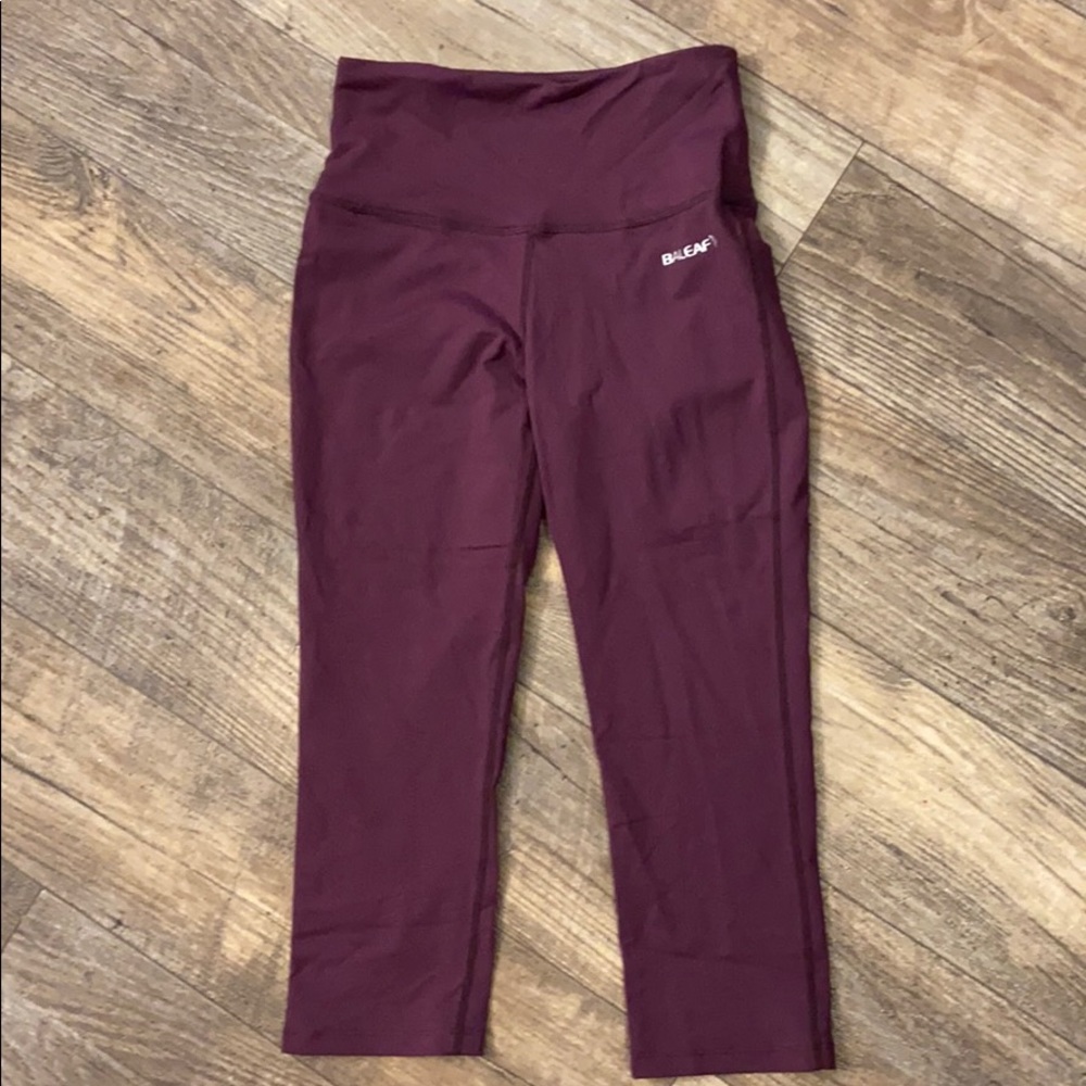 Baleaf burgundy plum capri leggings